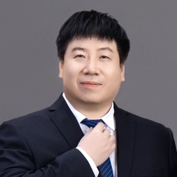 李碜